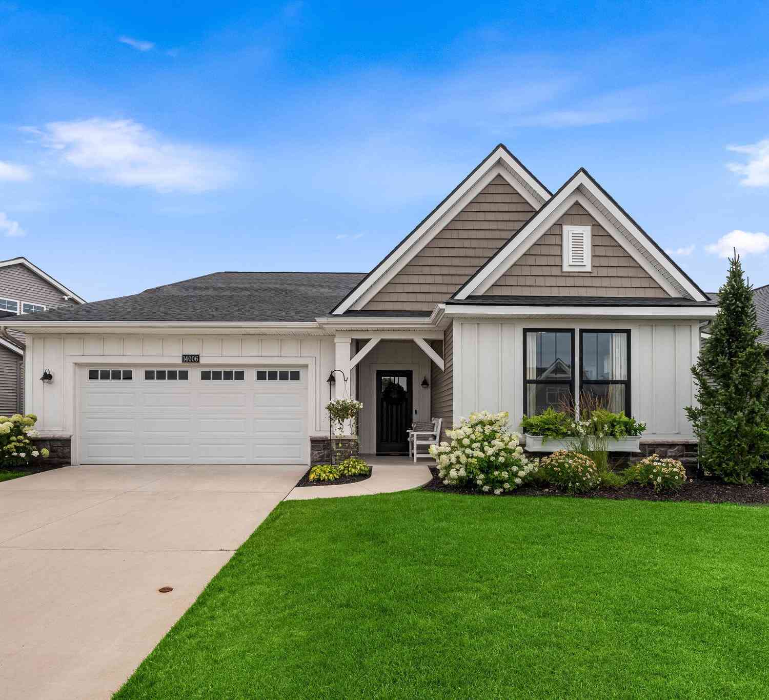Condo For Sale - 14006 Bradshaw Park<br/> Holland, MI 49424