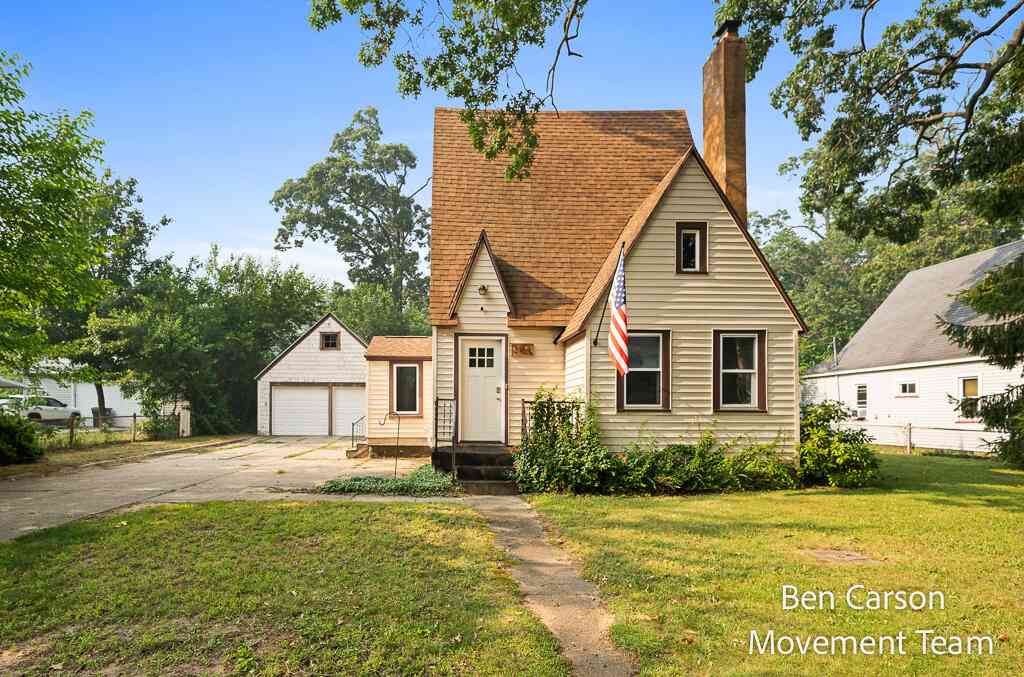 Homes For Sale - 2164 Letart Avenue<br/> Muskegon, MI 49441