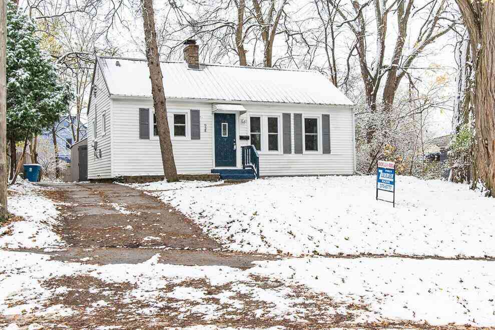 Homes For Sale - 934 Pomeroy Street<br/> Kalamazoo, MI 49001