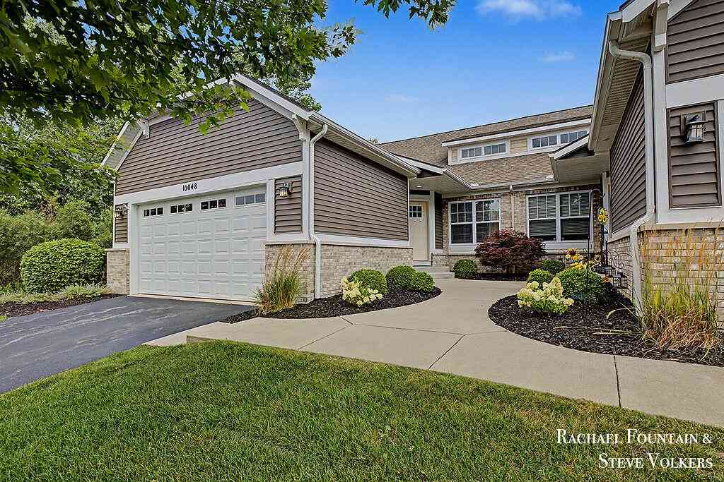 Condo For Sale - 10048 S Crossroads Circle<br/> Caledonia, MI 49316