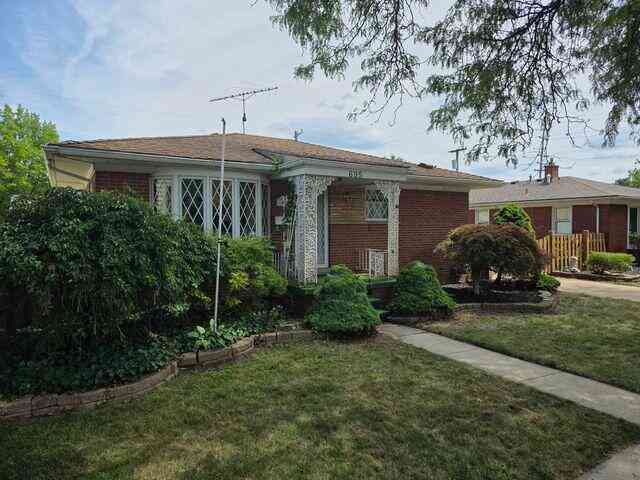 Homes For Sale - 695 9th Street<br/> Wyandotte, MI 48192