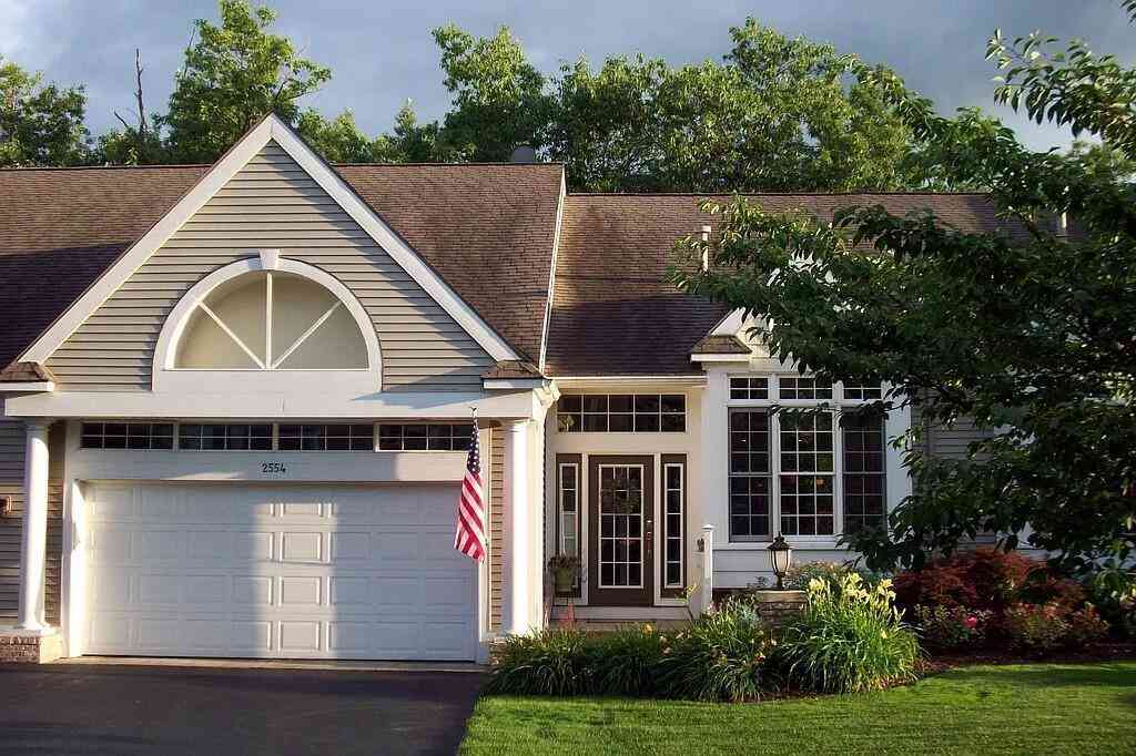 Condo For Sale - 2554 Forest Hill Avenue #31<br/> Grand Rapids, MI 49546