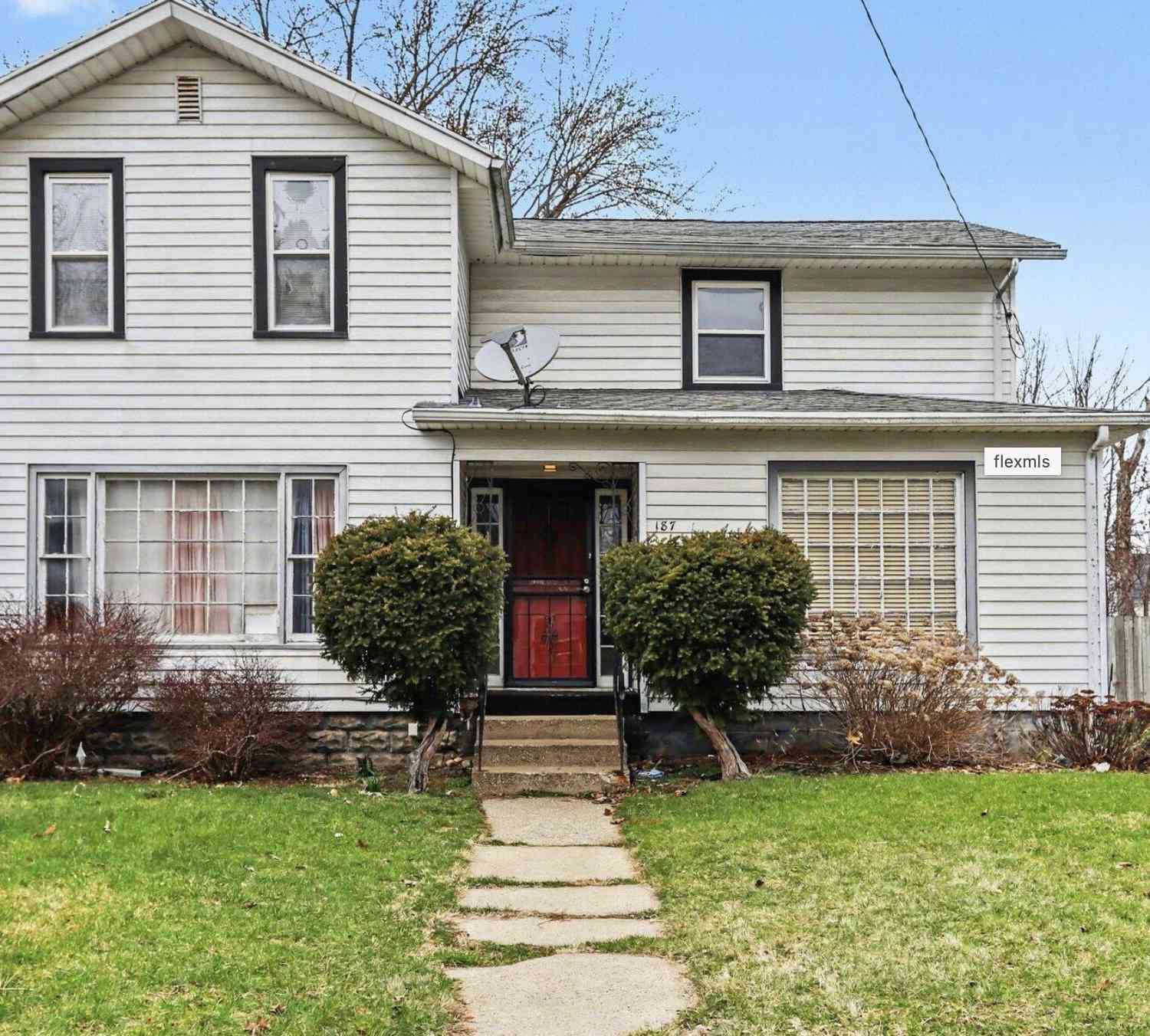 Homes For Sale - 187 Calhoun Street<br/> Calhoun County, Battle Creek, MI 49017