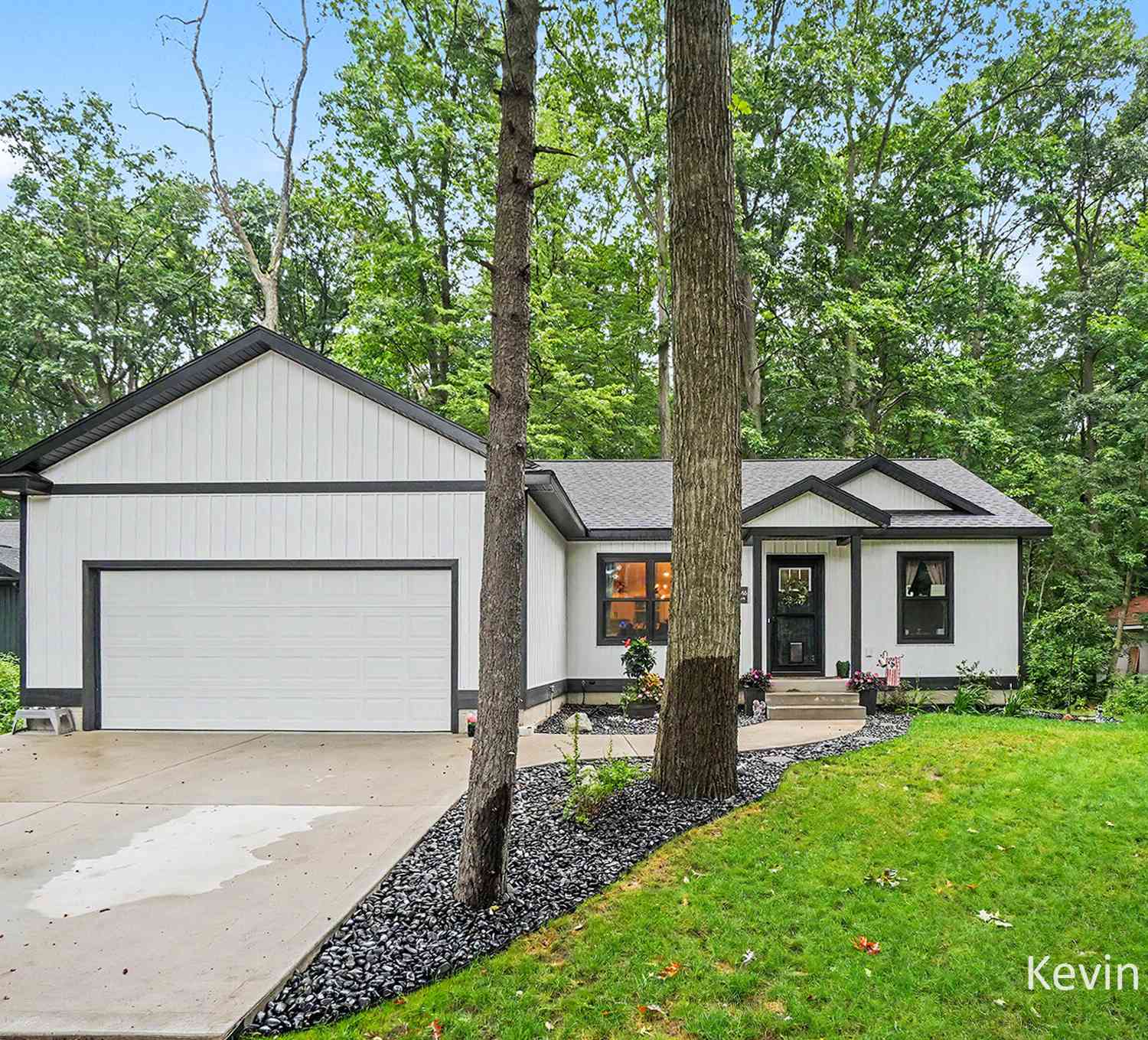 Homes For Sale - 2848 Farr Road<br/> Fruitport, MI 49415