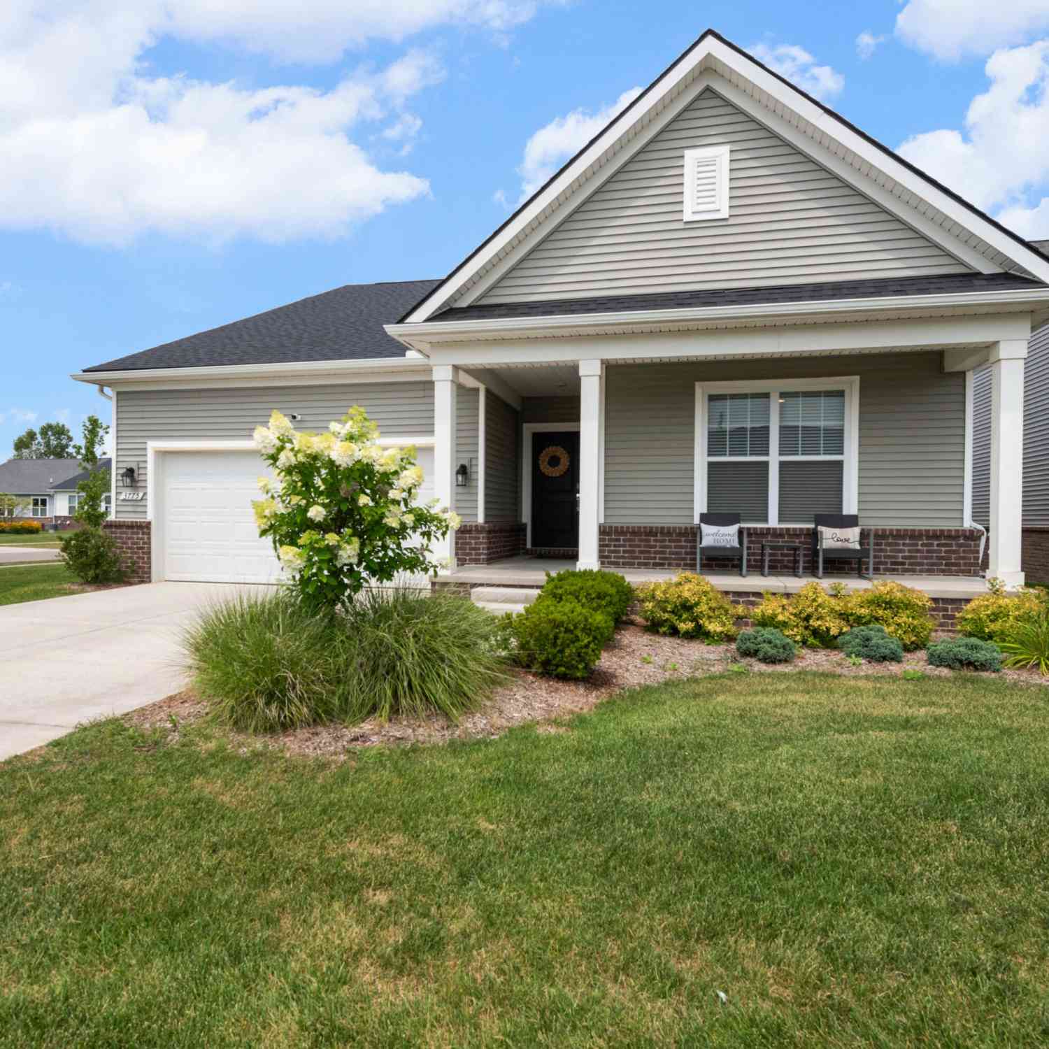 Condo For Sale - 3775 Park Creek Lane<br/> Canton, MI 48188