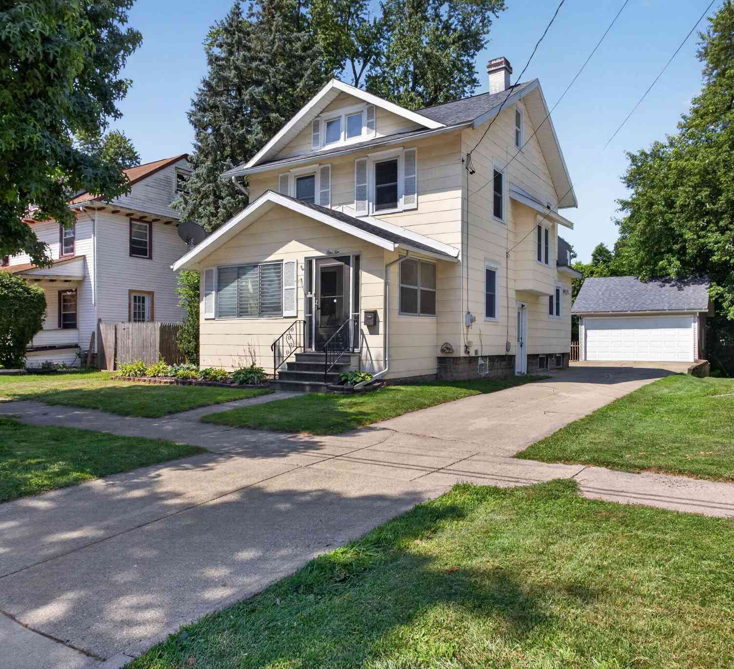 Homes For Sale - 110 N Durand Street<br/> Jackson, MI 49202