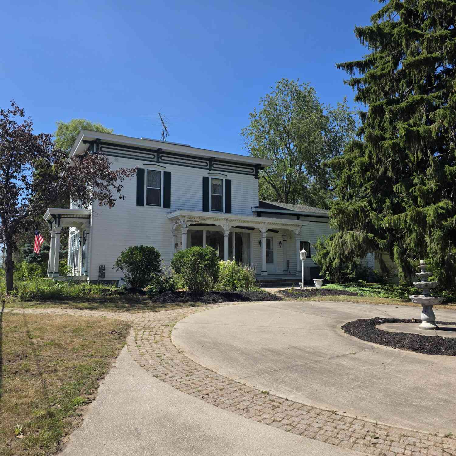 Homes For Sale - 427 S Main<br/> Cedar Springs, MI 49319