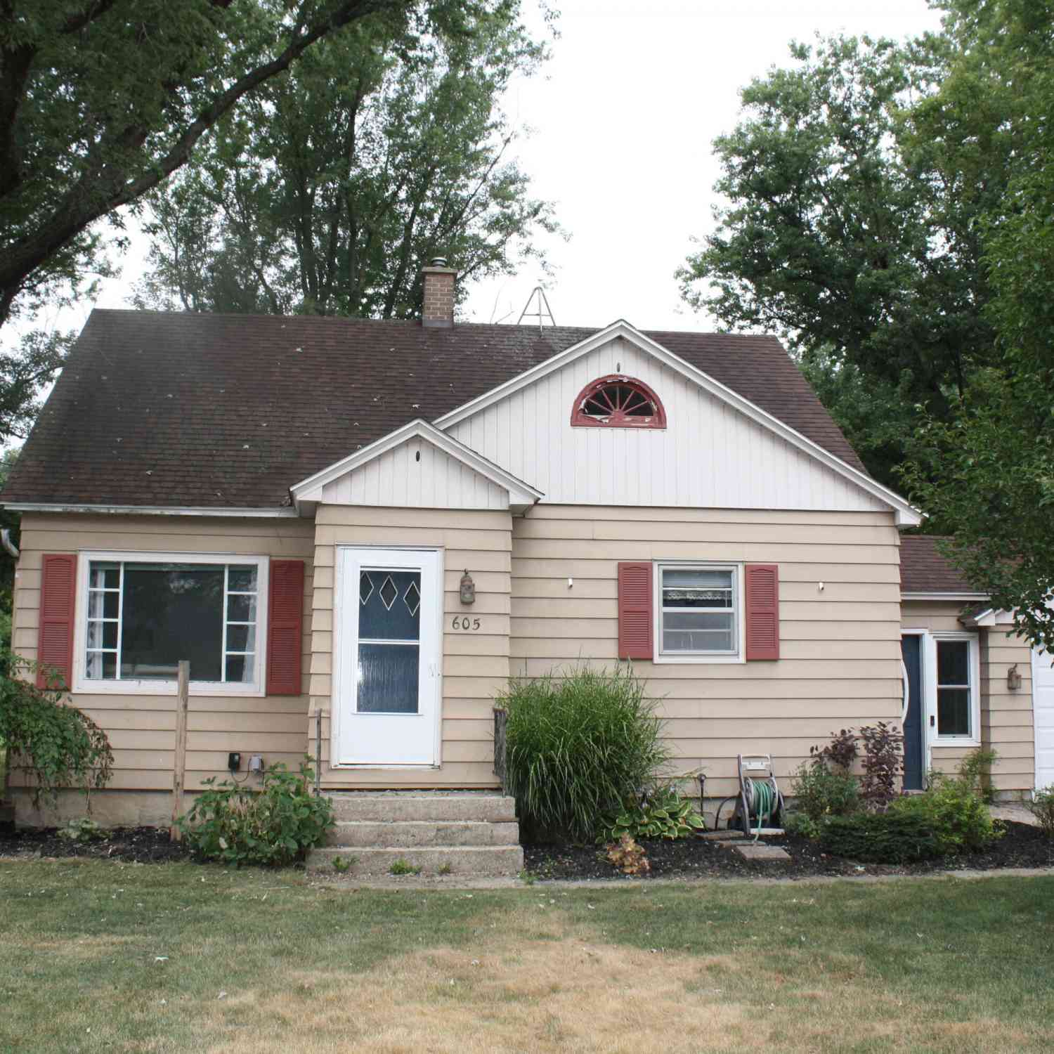 Homes For Sale - 605 64th Avenue<br/> Zeeland, MI 49464