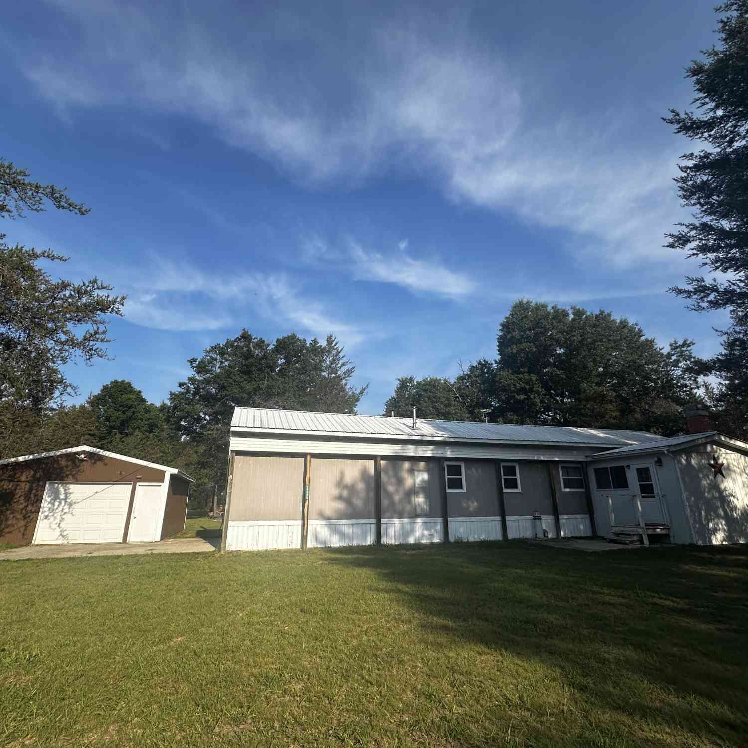 Mobile Home For Sale - 10595 N Twin Creek Road<br/> Irons, MI 49644