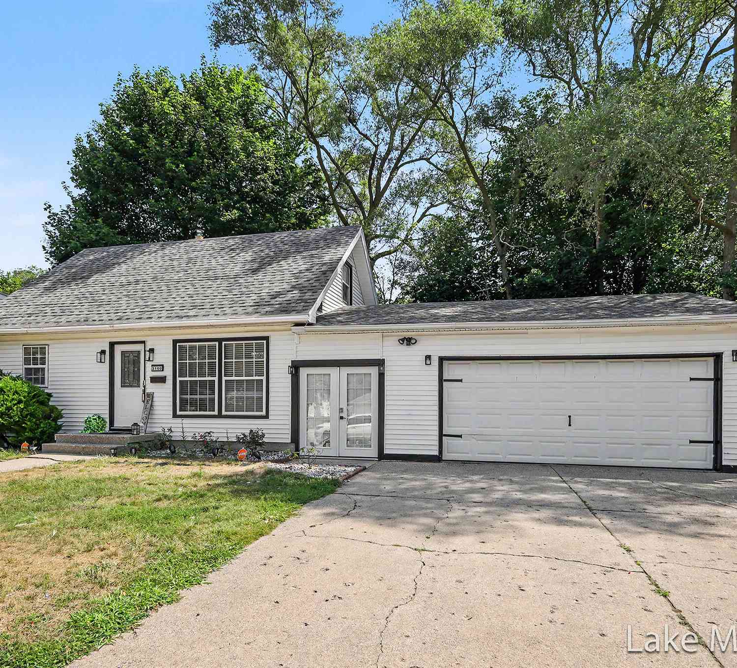 Homes For Sale - 3100 Highgate Avenue<br/> Wyoming, MI 49509