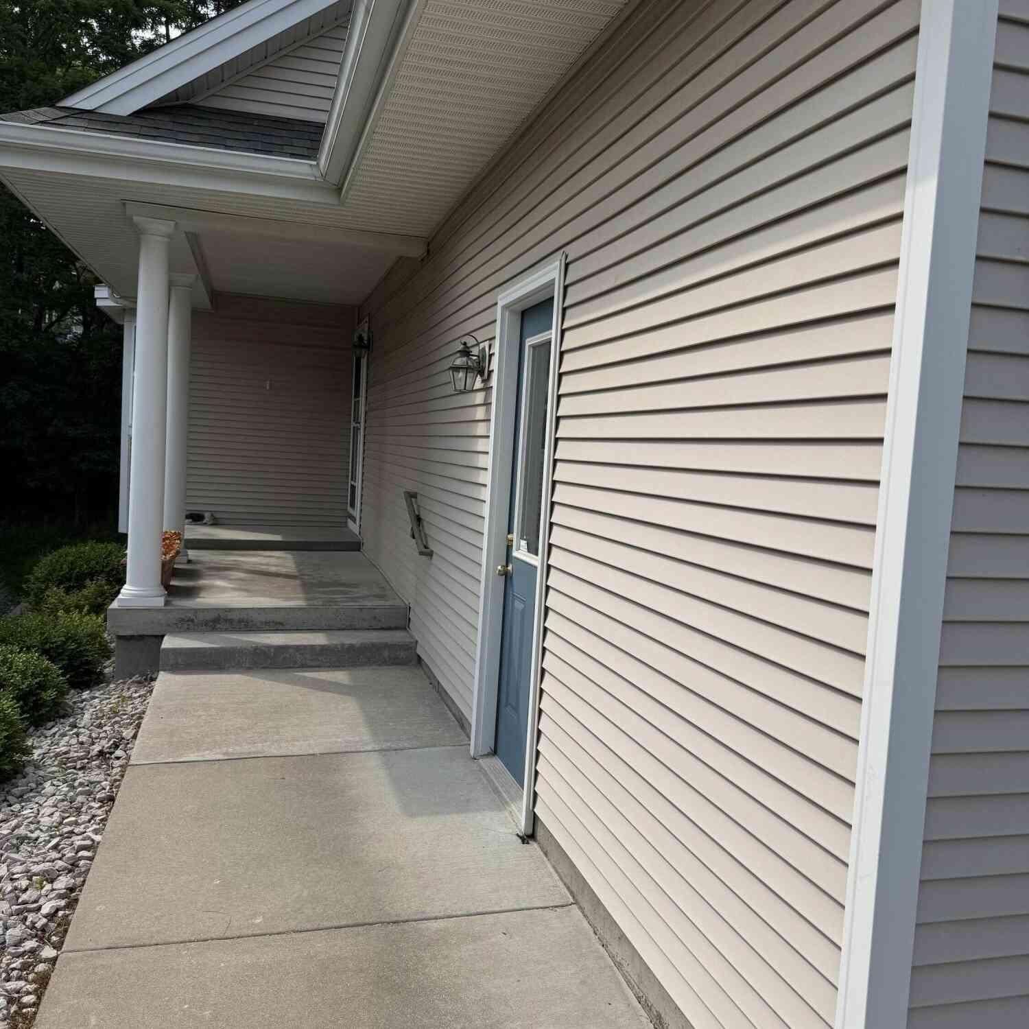 Condo For Sale - 282 Lighthouse Circle<br/> Manistee, MI 49660