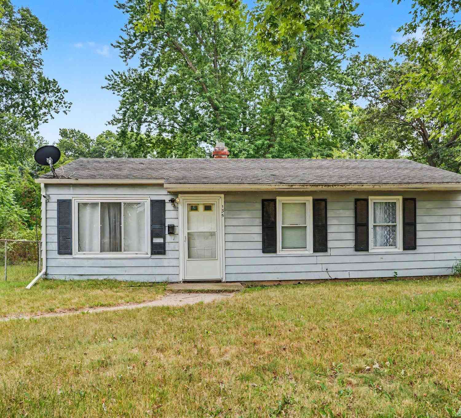 Homes For Sale - 135 Saratoga Avenue<br/> Battle Creek, MI 49037
