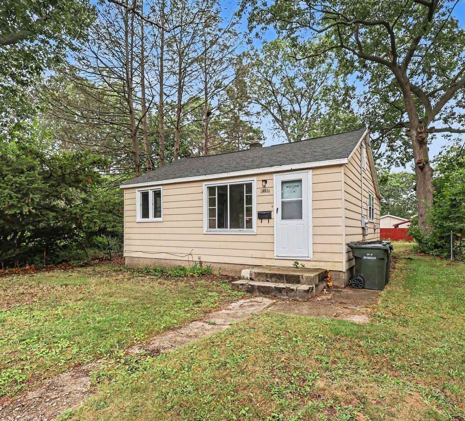 Homes For Sale - 2337 Philo Avenue<br/> Muskegon County, Muskegon, MI 49441