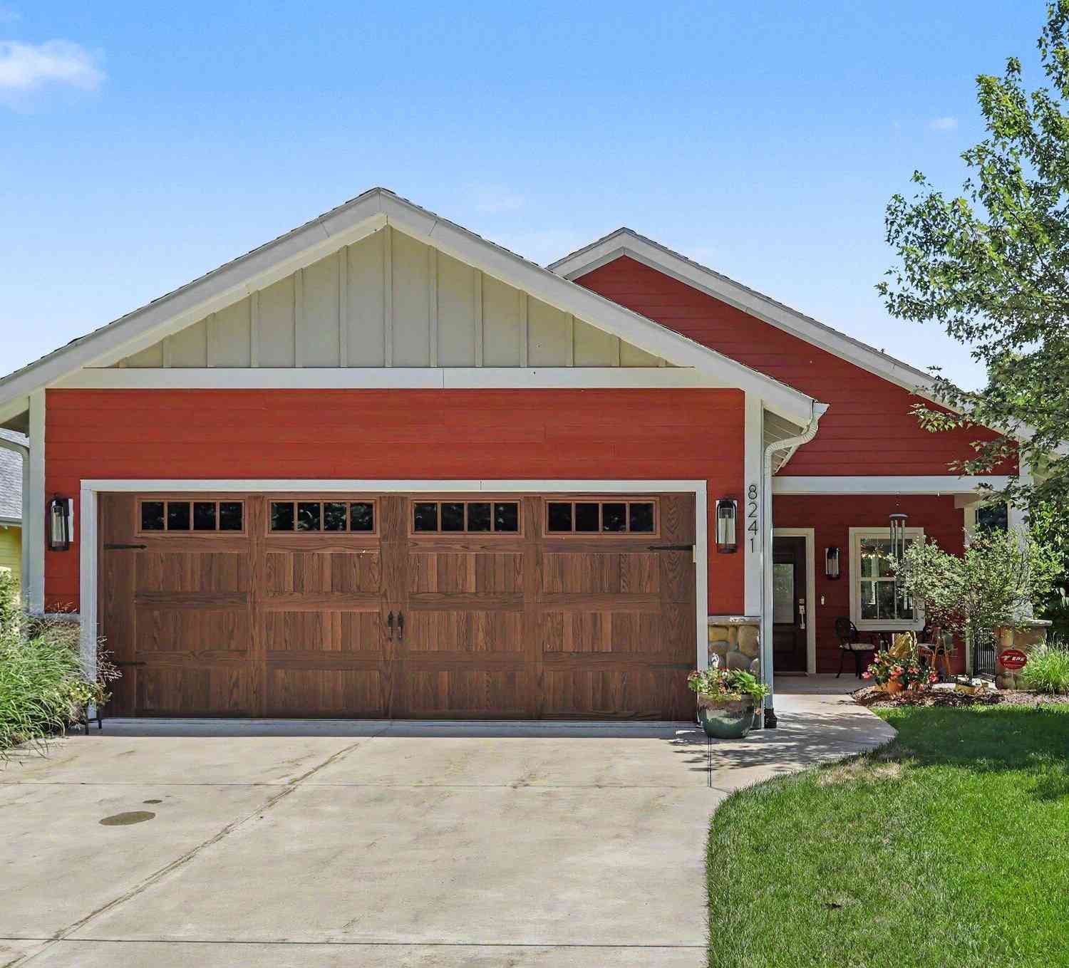 Condo For Sale - 8241 Thimbleweed Trail<br/> Kalamazoo, MI 49009
