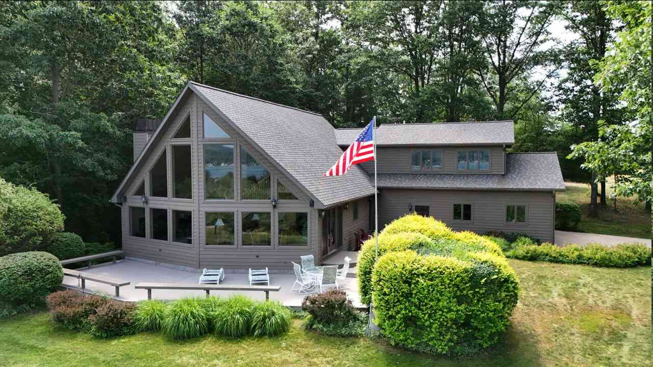 Homes For Sale - 4821 Crescent Beach Road<br/> Onekama, MI 49675