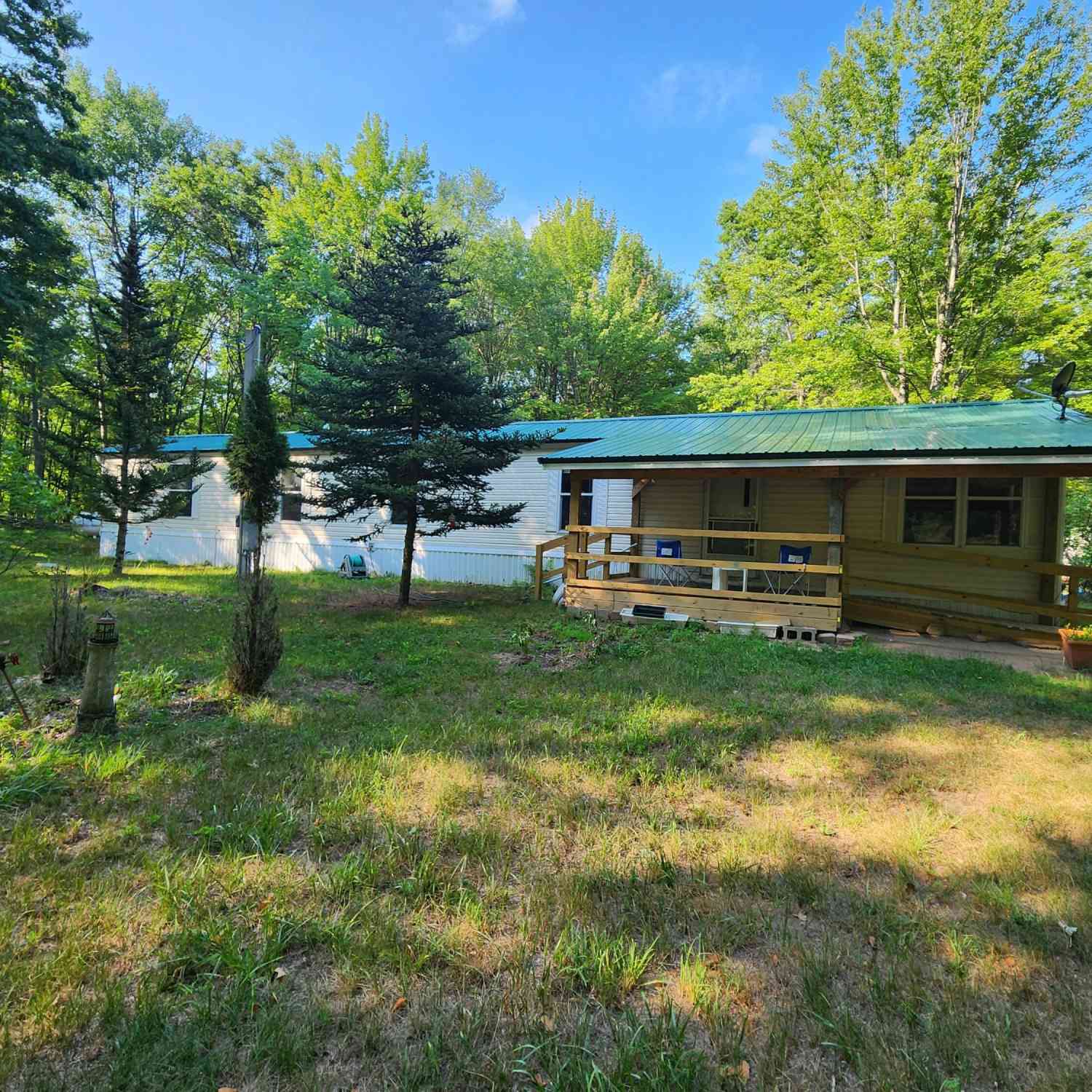 Mobile Home For Sale - 8033 Rolling Drive<br/> Lake, MI 48632