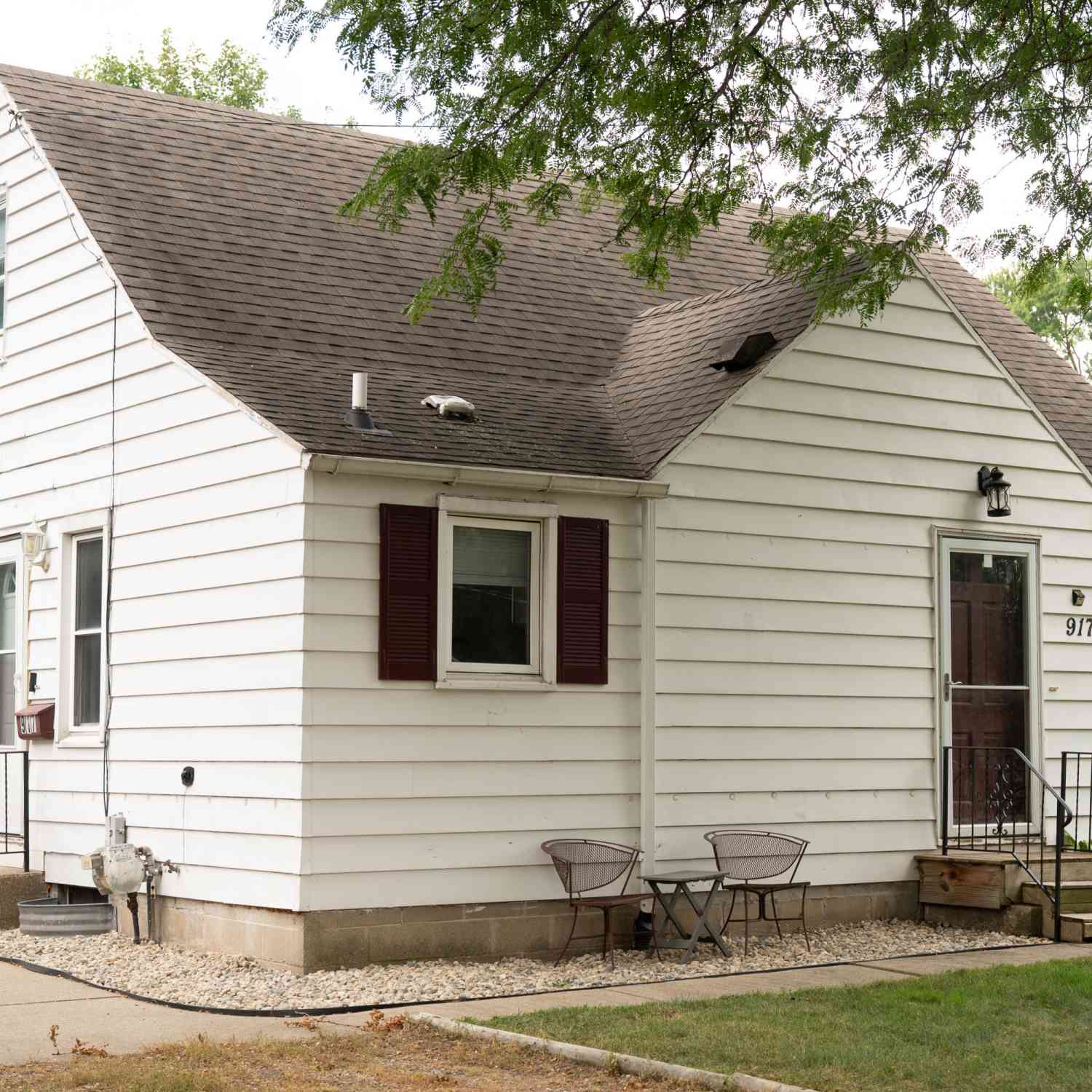 Homes For Sale - 917 Clearview Street<br/> Kalamazoo, MI 49048