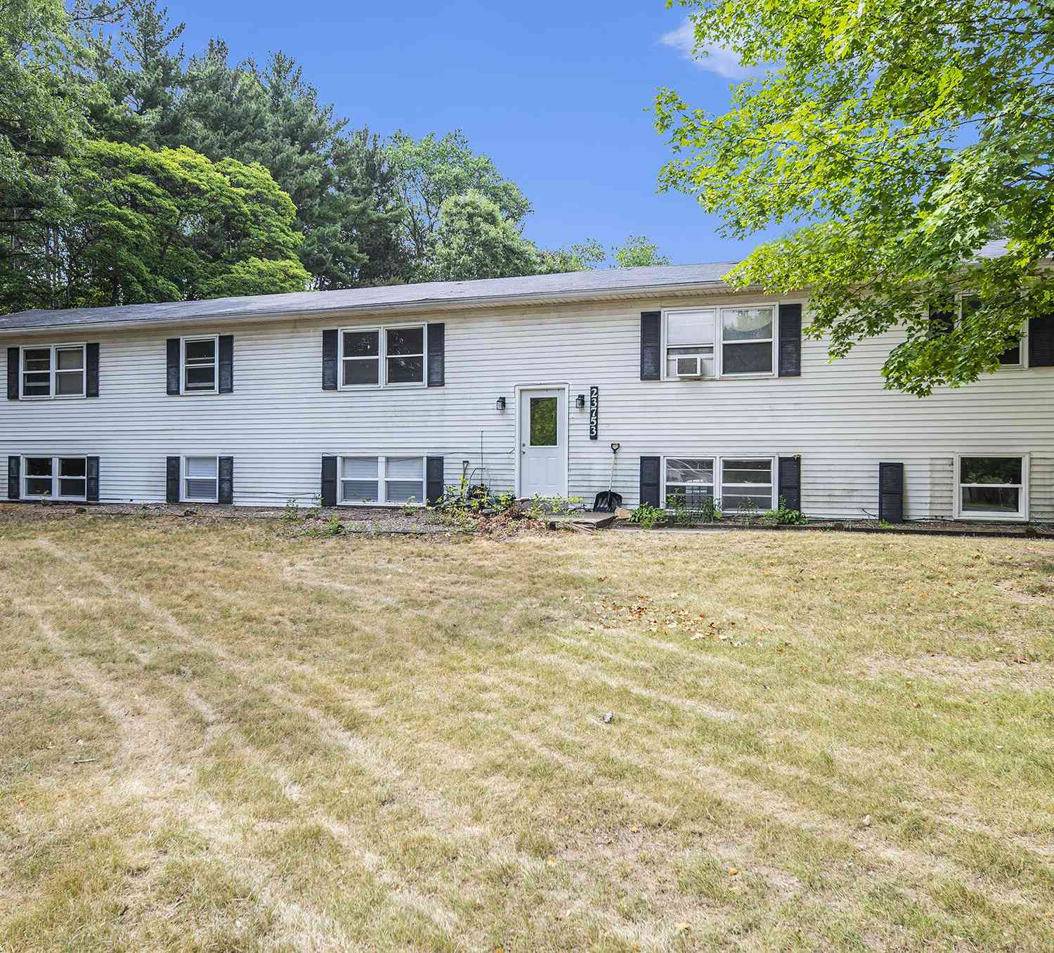 Apartment For Rent - 23753 Red Arrow Highway #4<br/> Mattawan, MI 49071