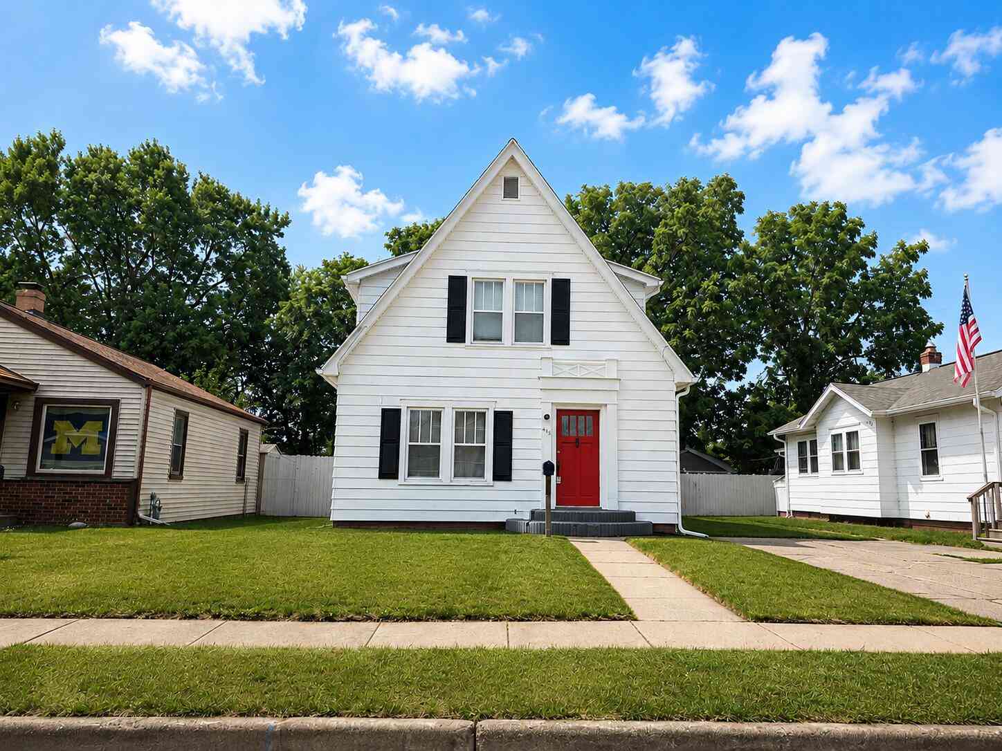 Homes For Sale - 415 Surby Avenue<br/> Battle Creek, MI 49015