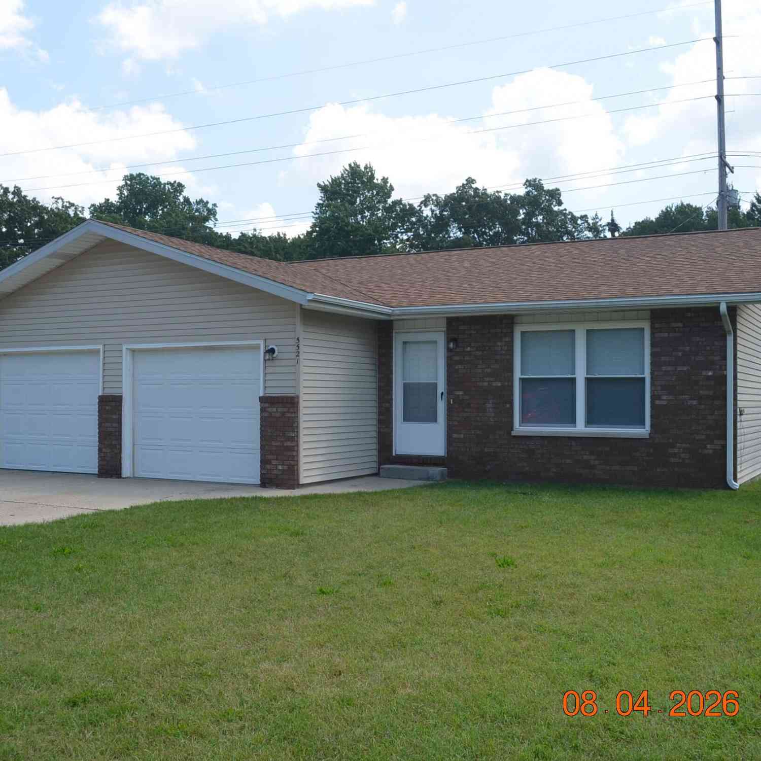 Multifamily For Rent - 5521 E Karen Court<br/> Stevensville, MI 49127