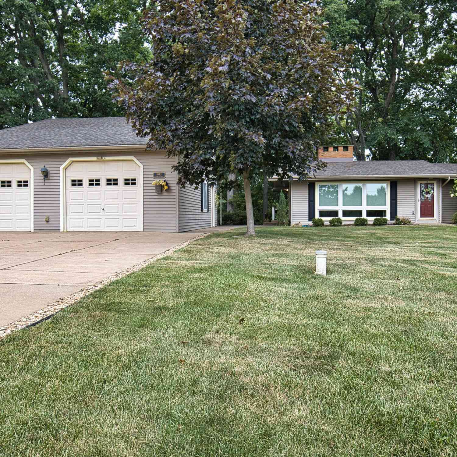 Homes For Sale - 8683 Club House Drive<br/> Brighton, MI 48116