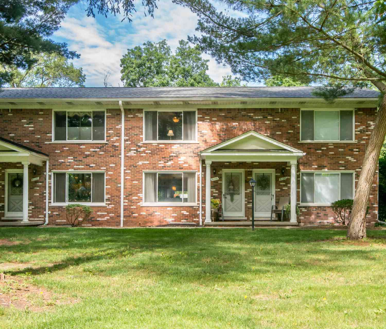 Condo For Sale - 5108 Kintyre Lane<br/> Brighton, MI 48116