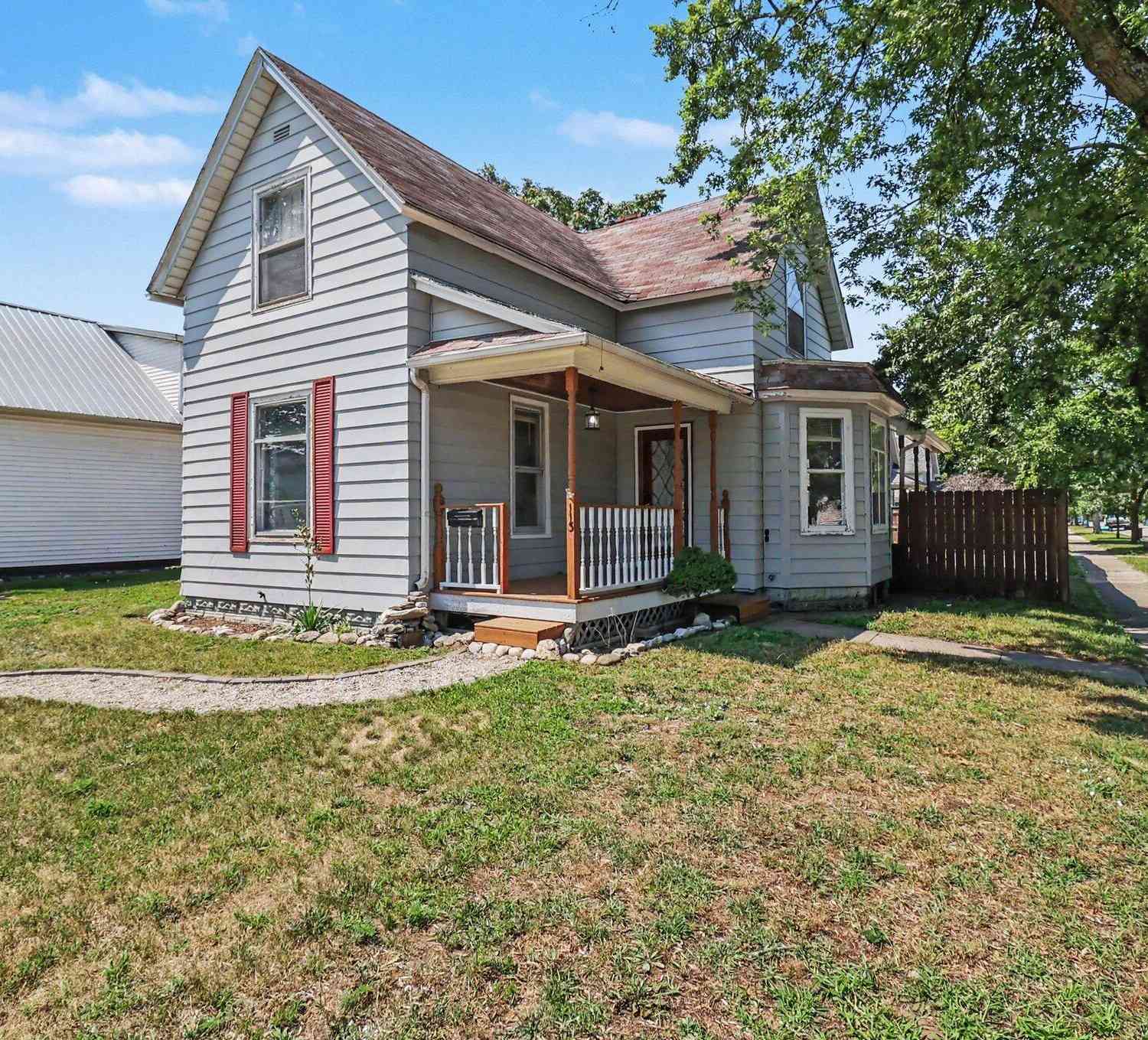 Homes For Sale - 113 Franklin Street<br/> Ludington, MI 49431