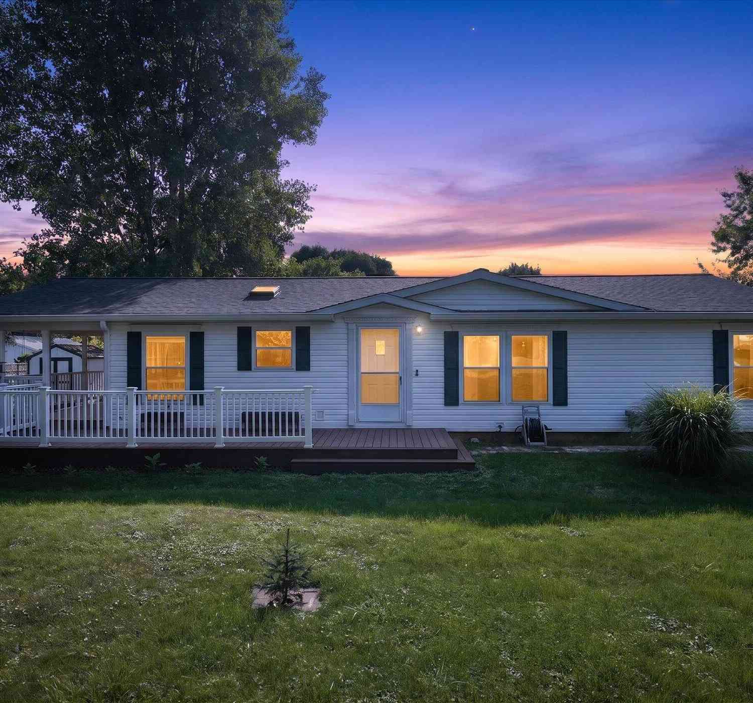 Mobile Home For Sale - 3280 Carlton Boulevard<br/> Jackson, MI 49203