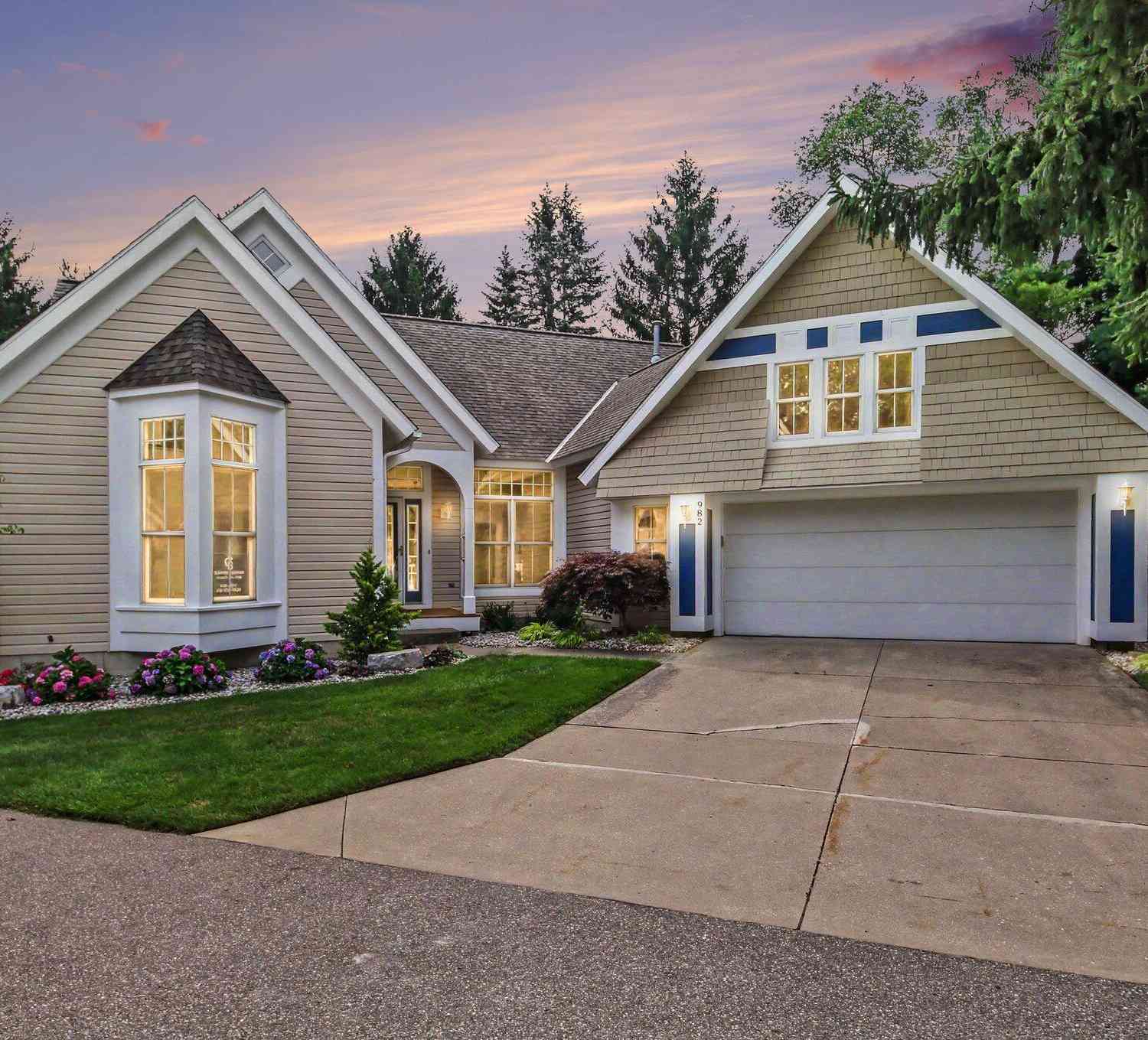 Condo For Sale - 982 Sunflower Court #19<br/> Holland, MI 49424