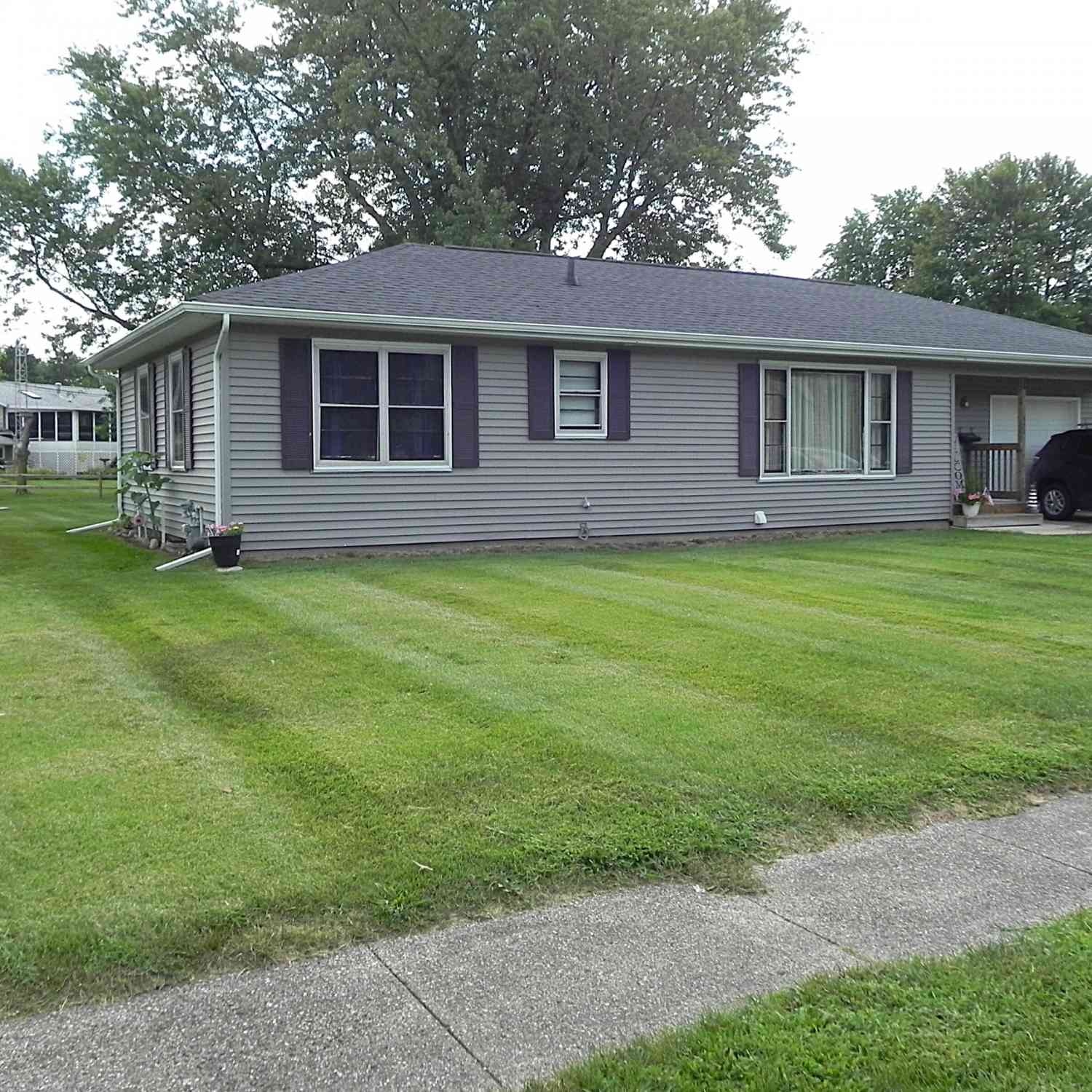 Homes For Sale - 329 N Lakeview Avenue<br/> Sturgis, MI 49091