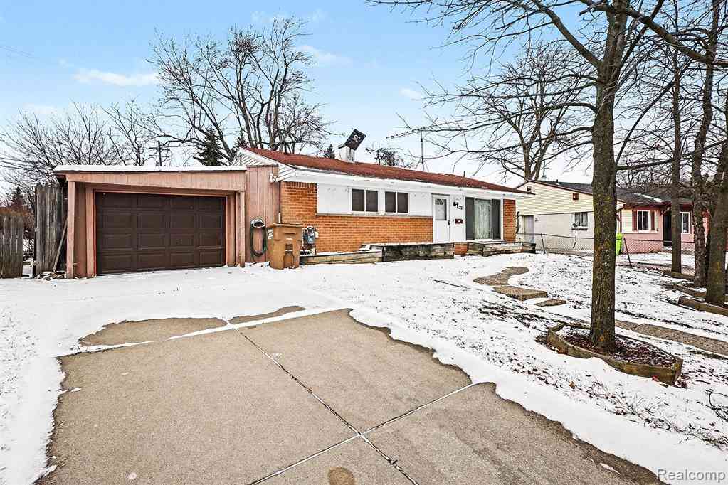Homes For Rent - 672 Linda Vista Drive<br/> Pontiac, MI 48342