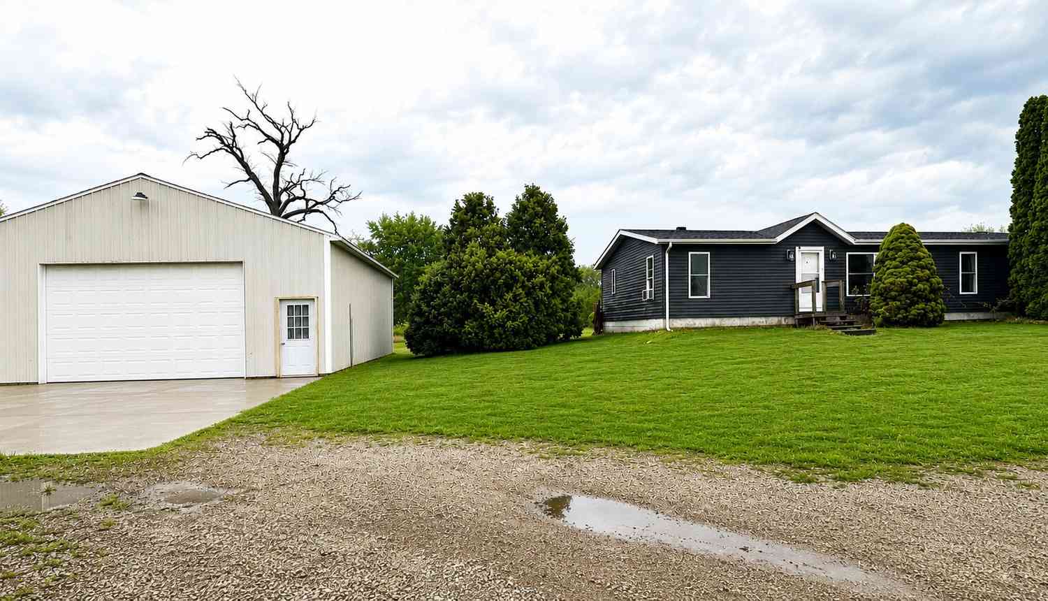 Mobile Home For Sale - 12945 Saddler Road<br/> Barry County, Plainwell, MI 49080
