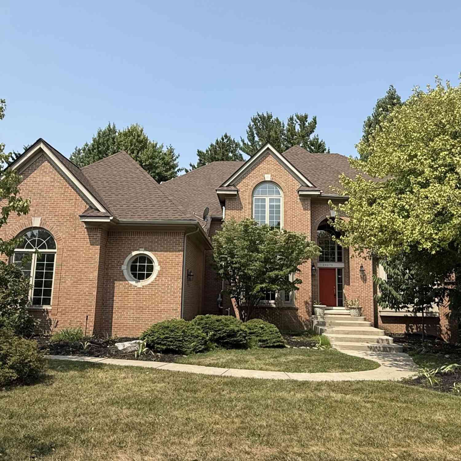 Homes For Sale - 22279 Brockshire Street<br/> Novi, MI 48375