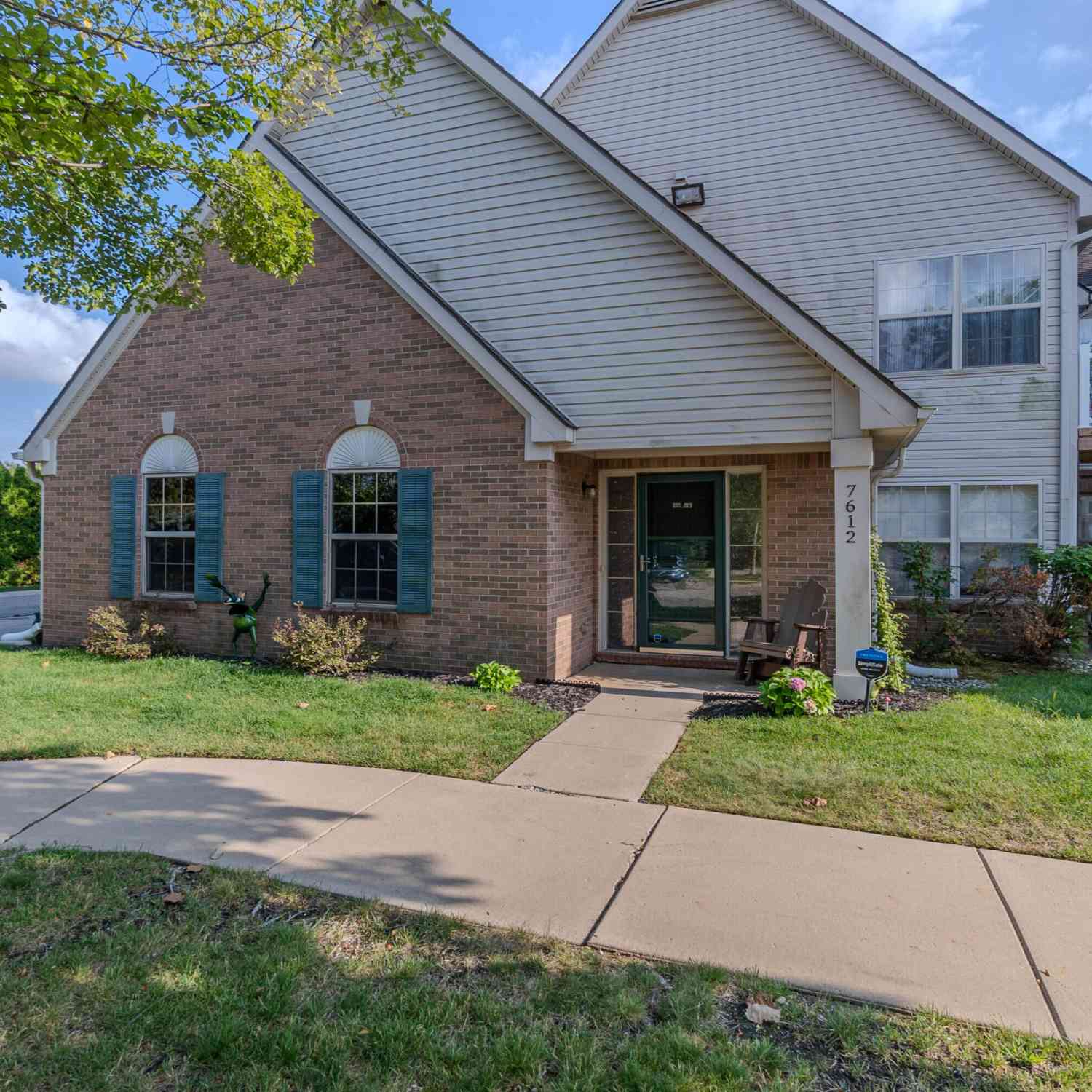 Condo For Sale - 7612 Lacy Drive<br/> Belleville, MI 48111
