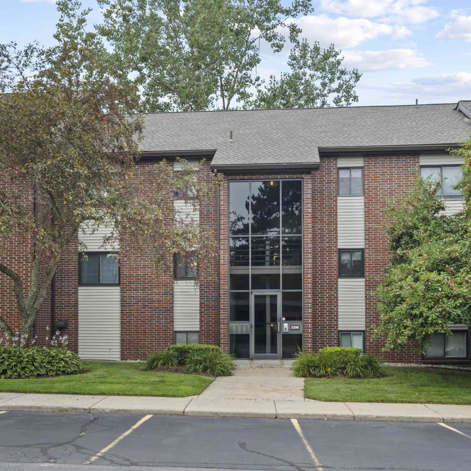 Condo For Sale - 3396 Devonwood Hills #C<br/> Grand Rapids, MI 49525