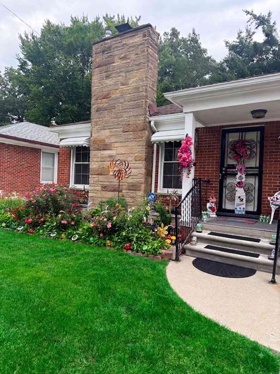 Homes For Sale - 24080 Oneida Street<br/> Oak Park, MI 48237