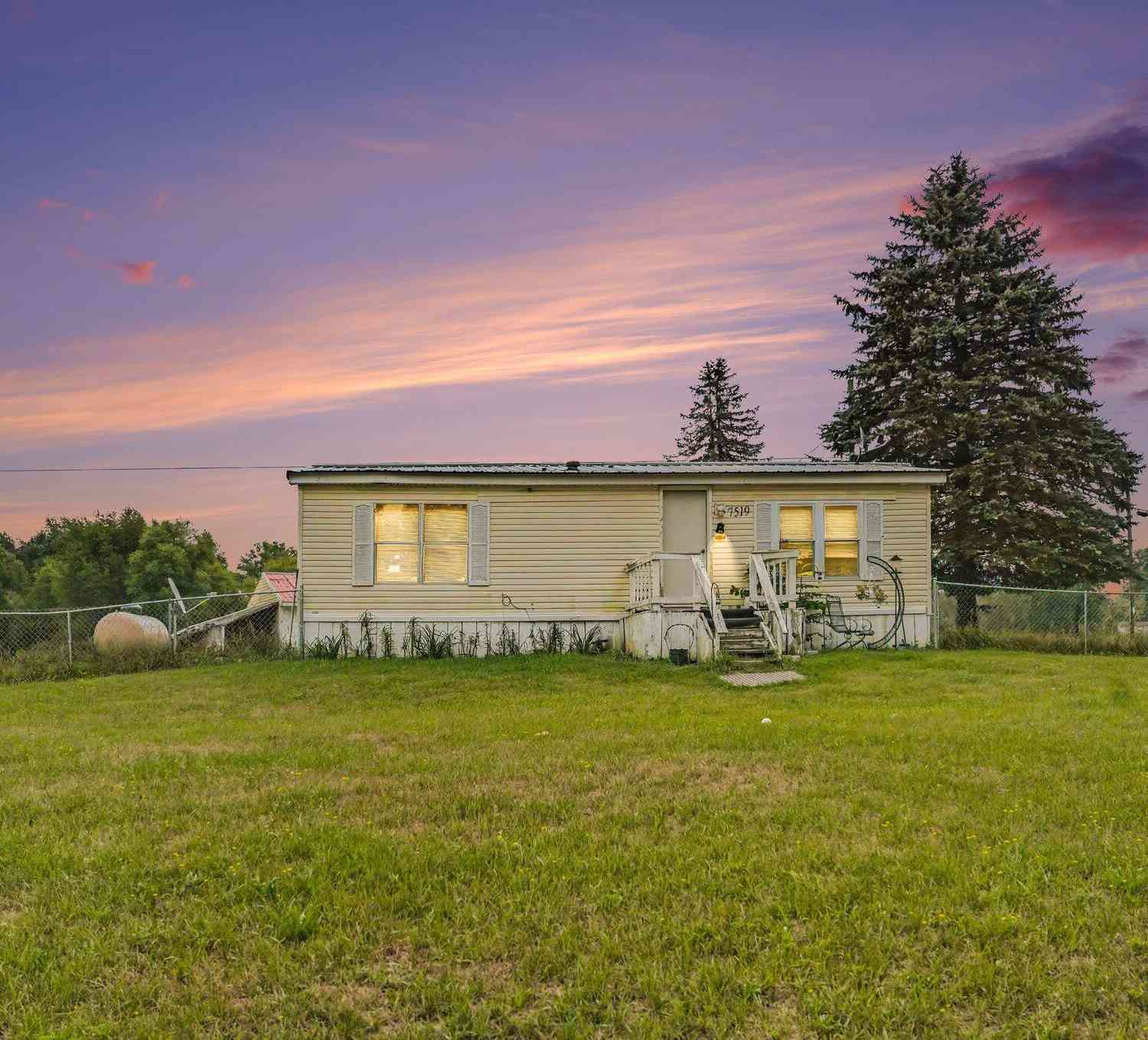 Mobile Home For Sale - 7519 Guy Road<br/> Barry County, Nashville, MI 49073