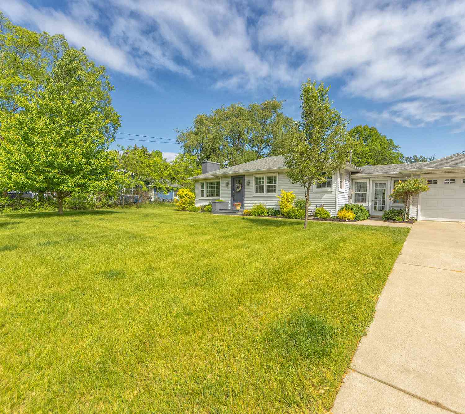Homes For Sale - 212 W Randolph Street<br/> Douglas, MI 49406