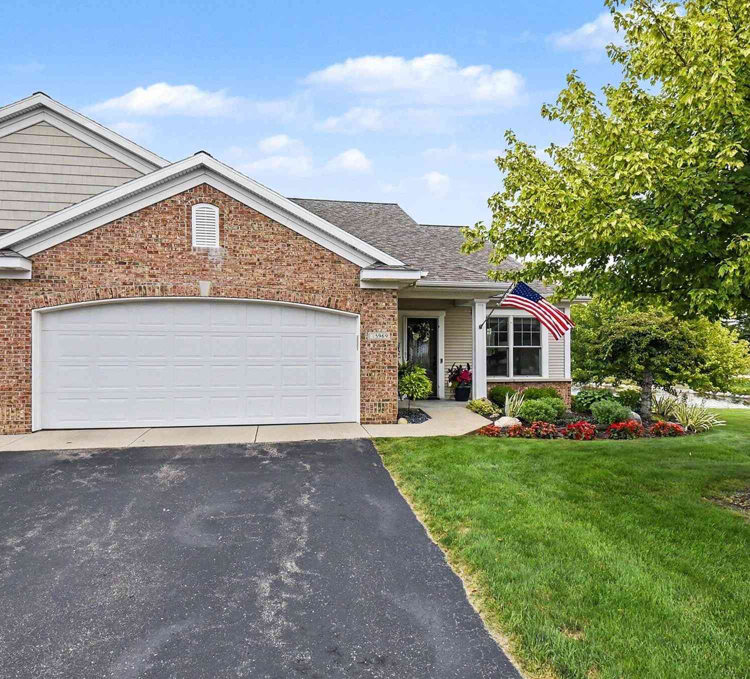 Condo For Sale - 5969 Elmwood Court<br/> Hudsonville, MI 49426