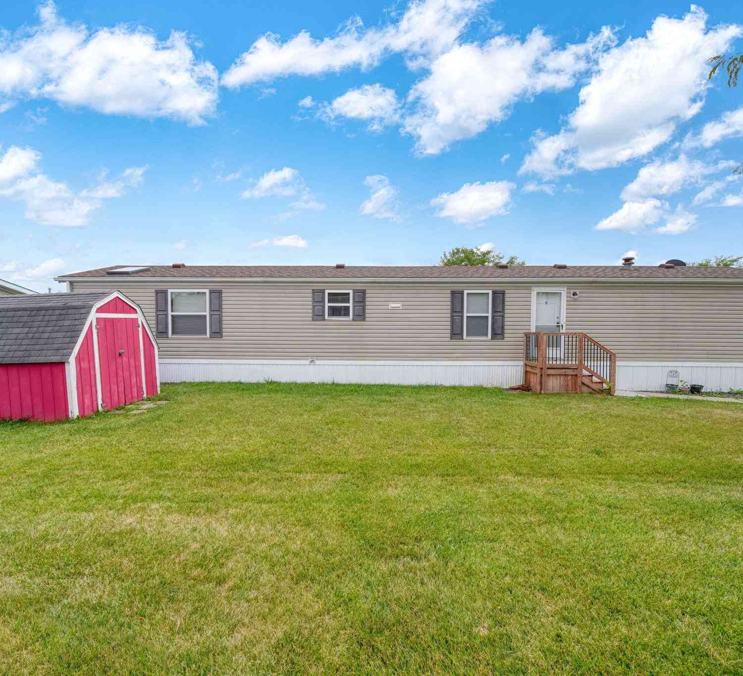 Mobile Home For Sale - 181 Newbury<br/> Adrian, MI 49221