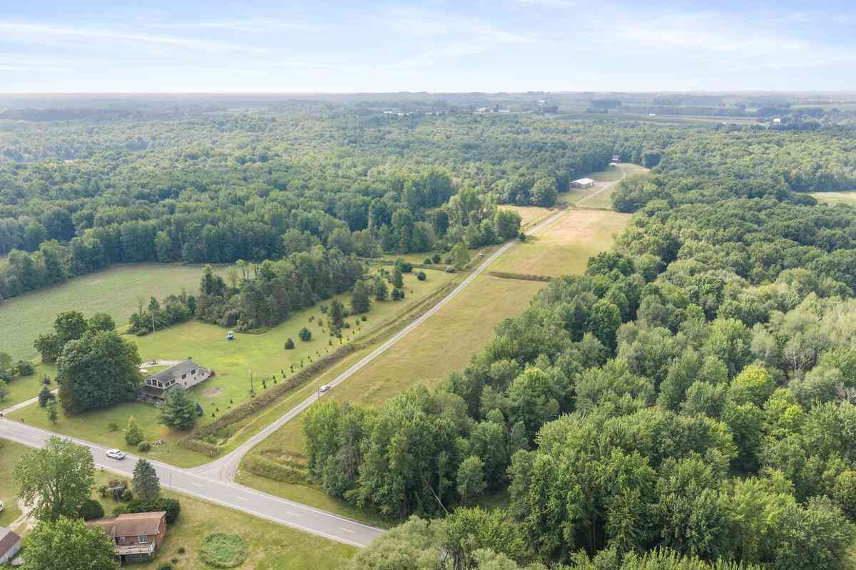 Homes For Sale - 4390 22 Mile Road<br/> Kent County, Kent City, MI 49330