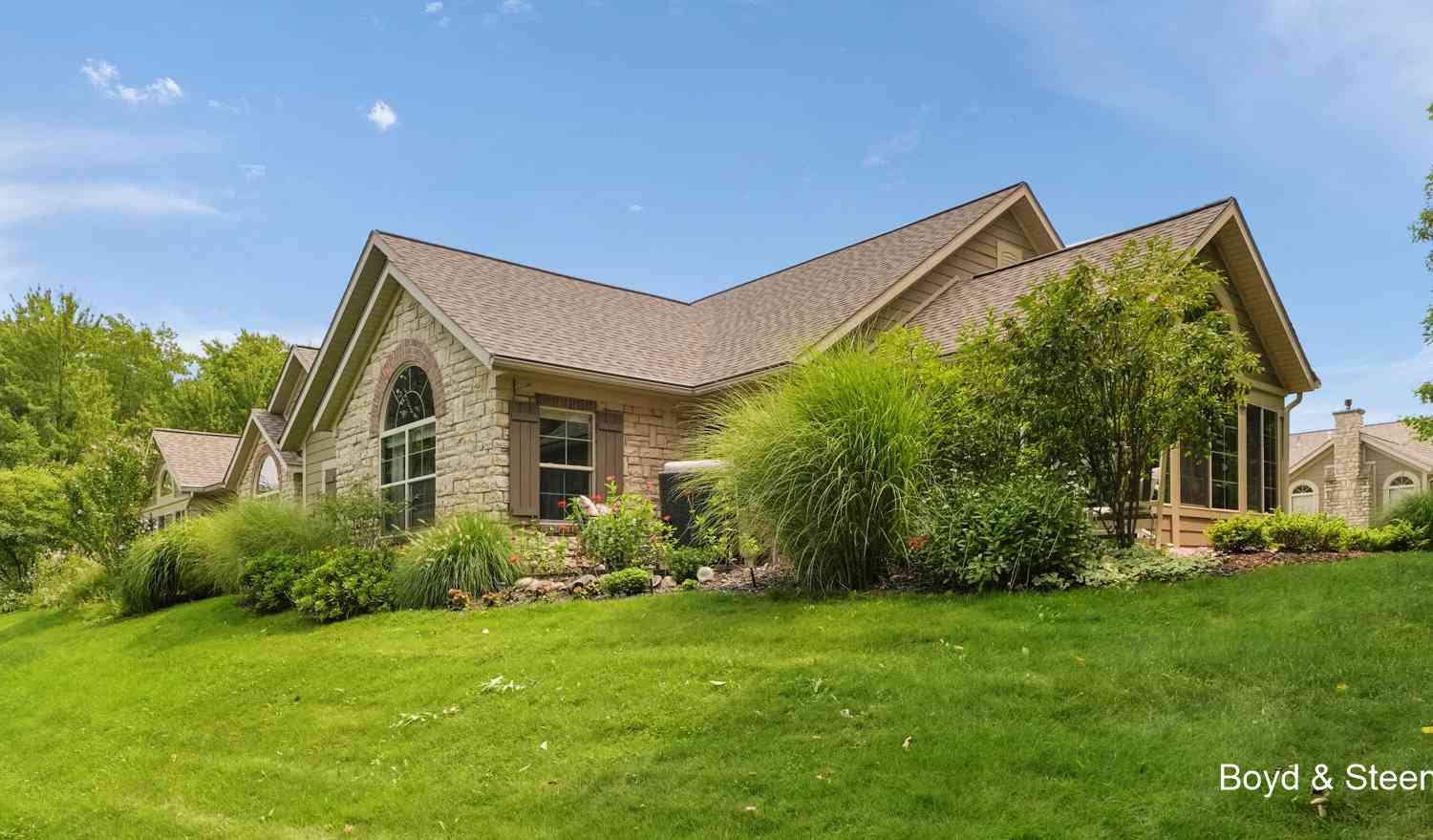 Condo For Sale - 5279 Fawn Creek Drive<br/> Kent County, Wyoming, MI 49418