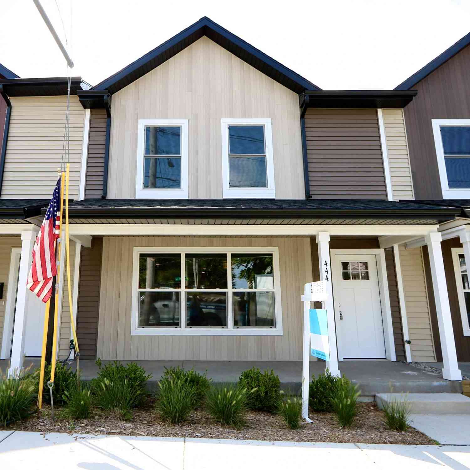 Condo For Sale - 444 Pleasant Street<br/> Grand Rapids, MI 49503