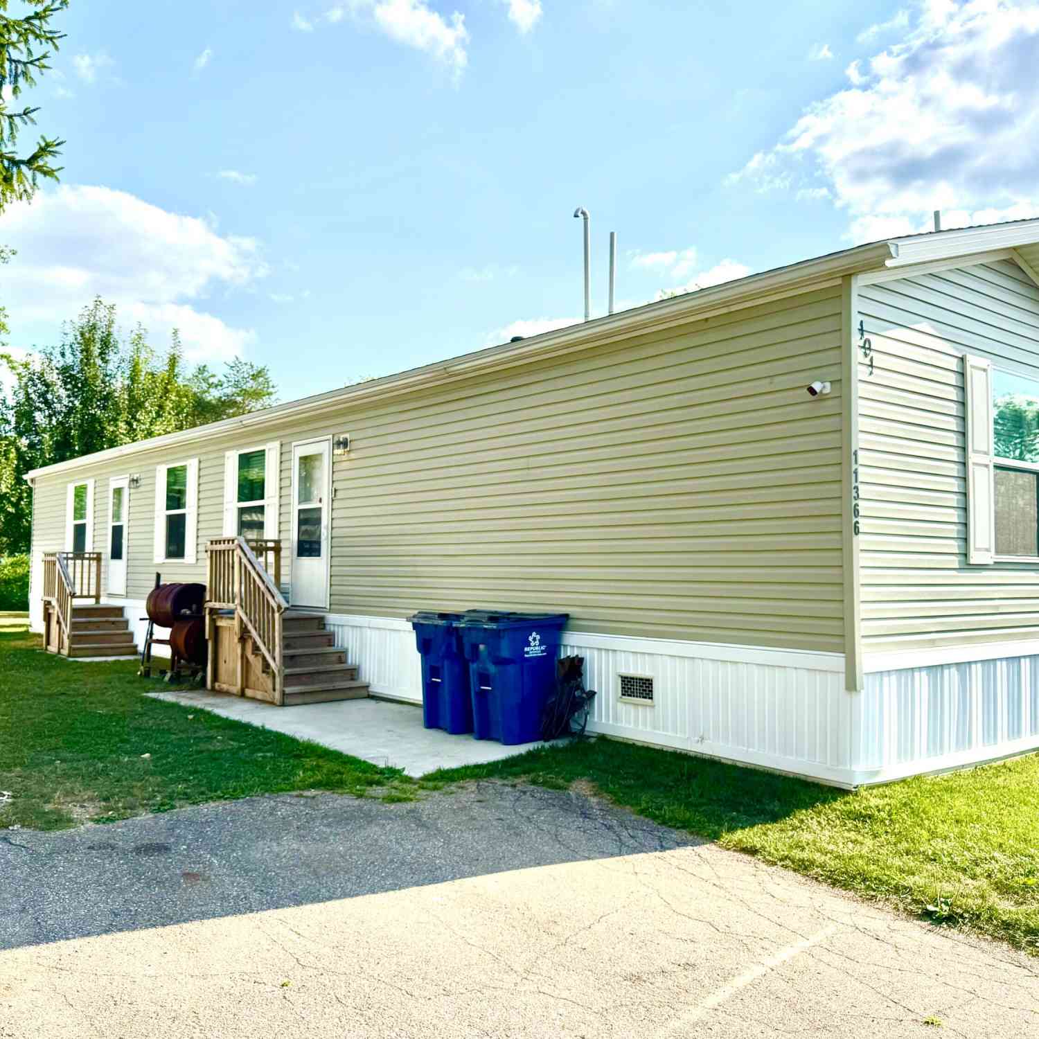 Mobile Home For Sale - 11366 Greenfield Drive<br/> Kalamazoo County, Galesburg, MI 49053