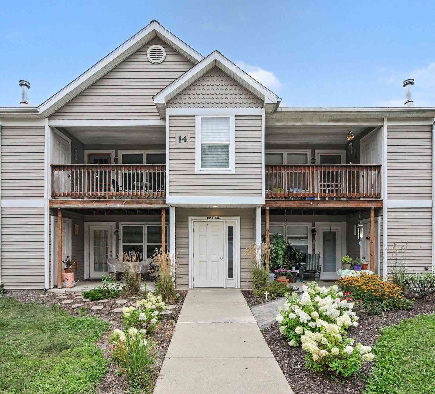 Condo For Sale - 1369 Millbrook Trail<br/> Ann Arbor, MI 48108