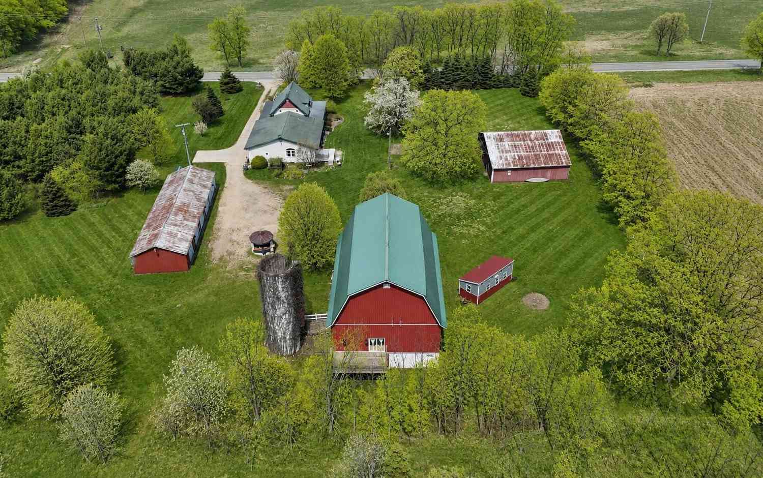 Homes For Sale - 11481 Cressey Road<br/> Plainwell, MI 49080