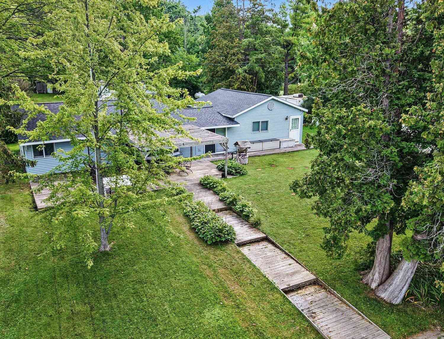 Homes For Sale - 2895 S Spring Drive<br/> Newaygo County, Fremont, MI 49412