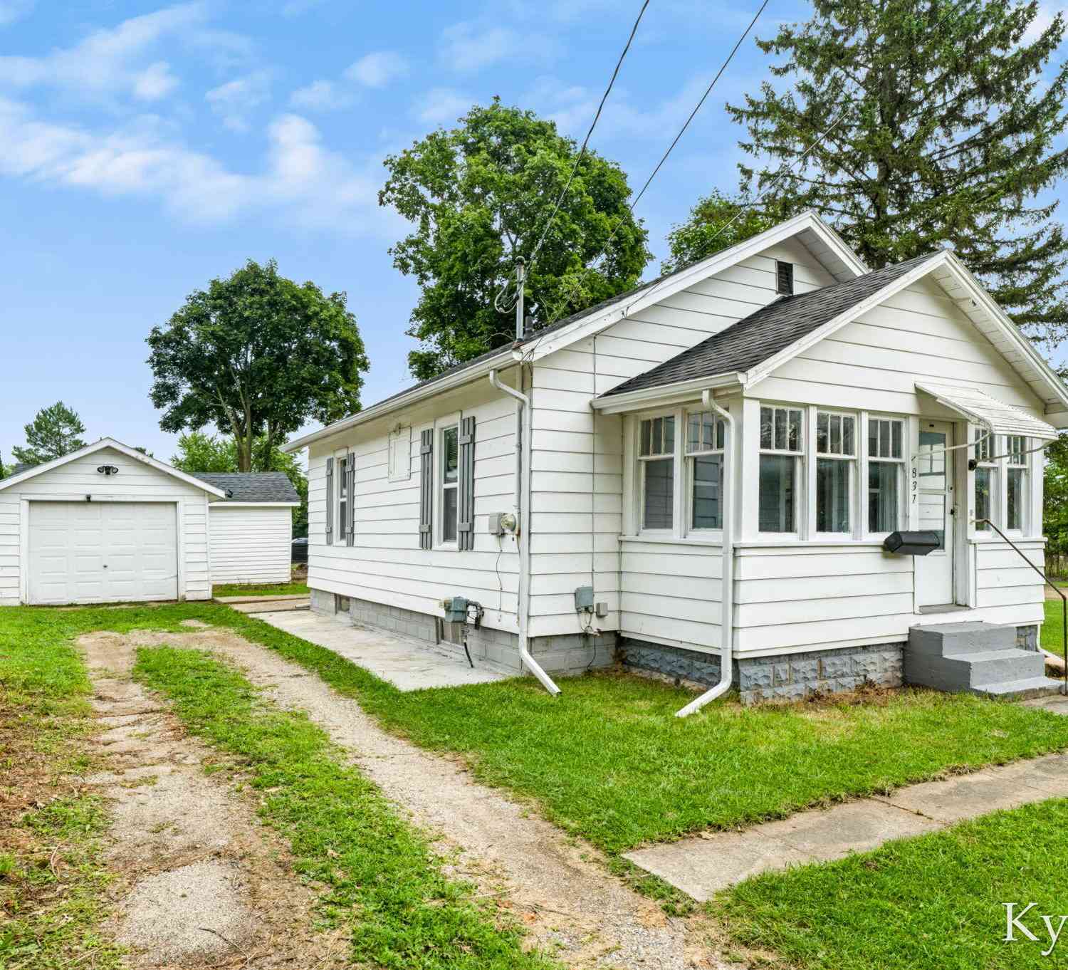 Homes For Sale - 837 E Marshall Street<br/> Hastings, MI 49058