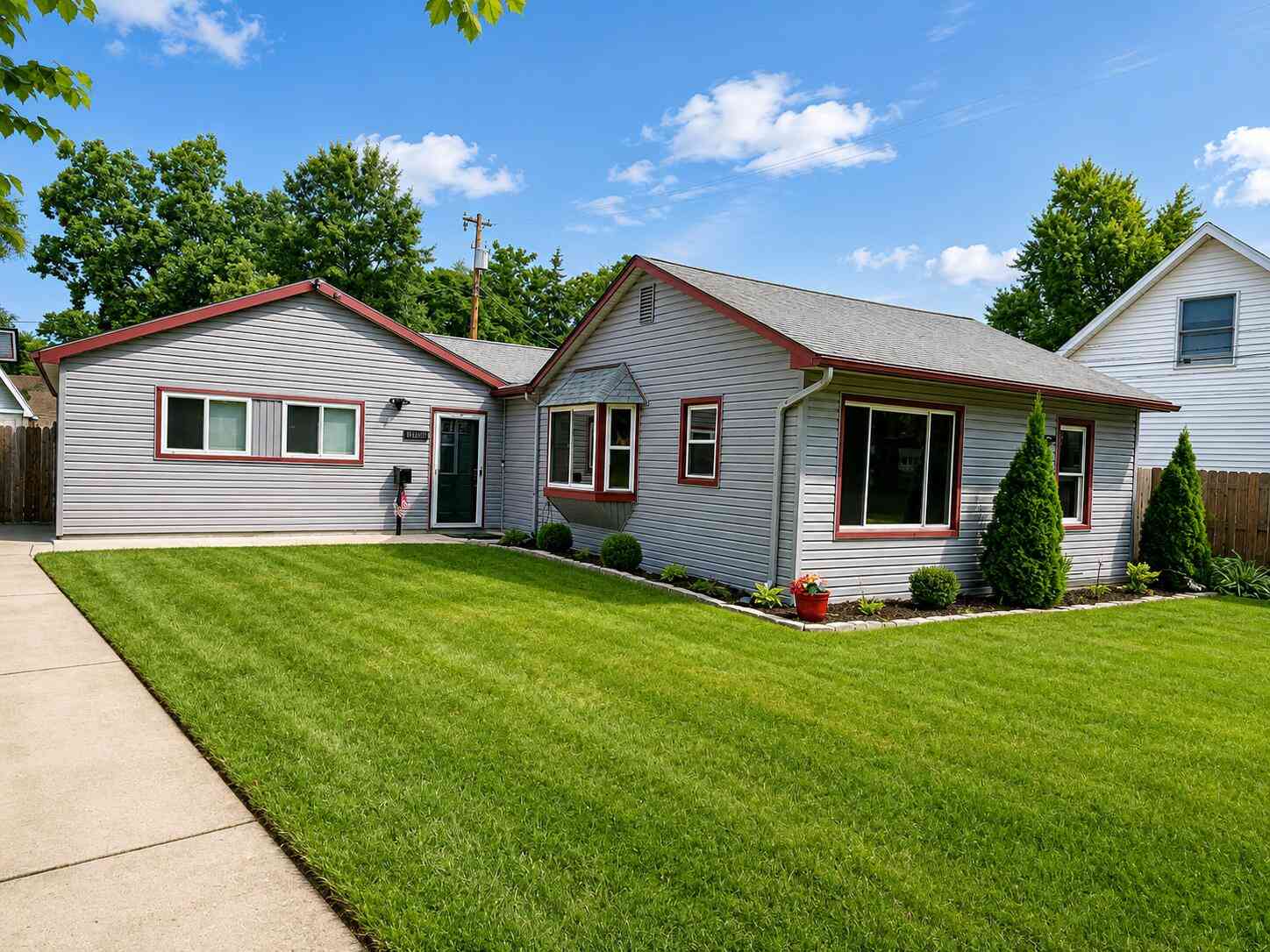 Homes For Sale - 36852 Chase Street<br/> Romulus, MI 48174