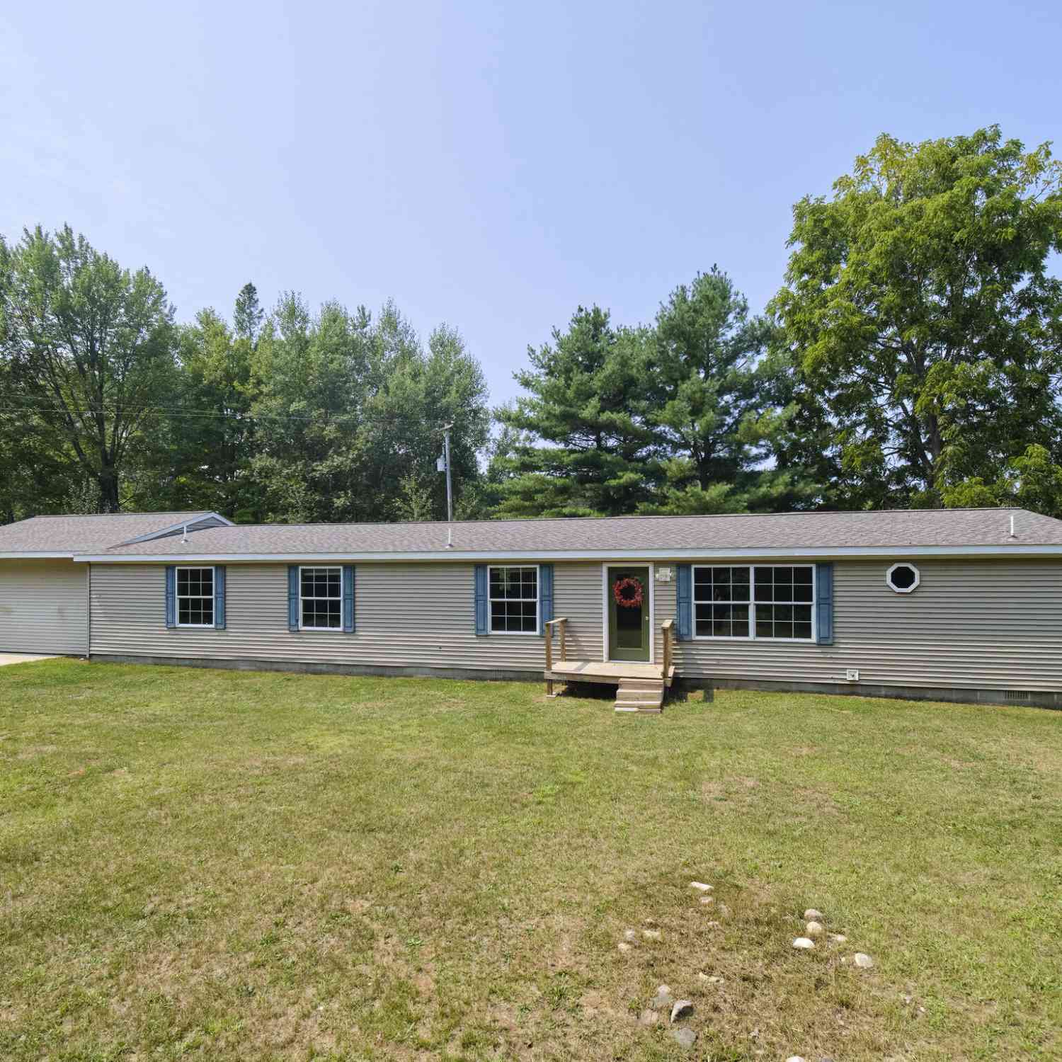 Mobile Home For Sale - 15766 Makinen Road<br/> Kaleva, MI 49645